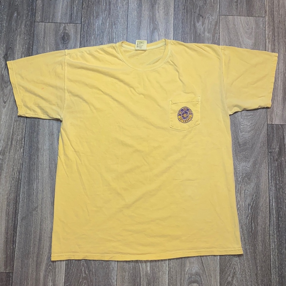 We Live For Saturday’s, short sleeve tee.